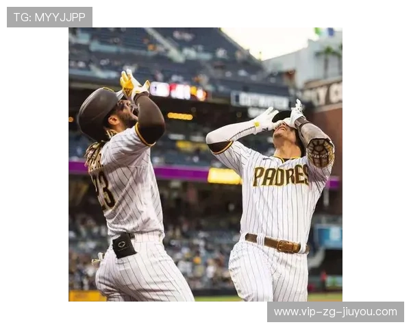 塔蒂斯 Jr. 外野全速救球补位成功